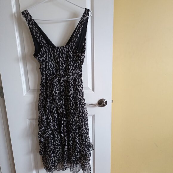 Papillon Women's NEW Light and Flowy Sleeveless Georgette Dress Size Medium - Picture 2 of 8